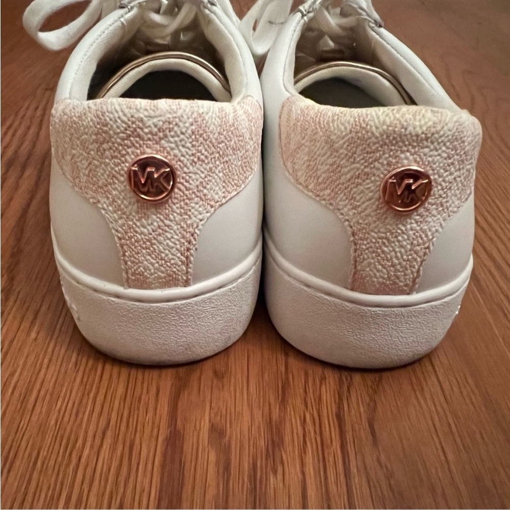 Michael Kors White and Gold Women's Sneakers-size 6.5 - Picture 3 of 8